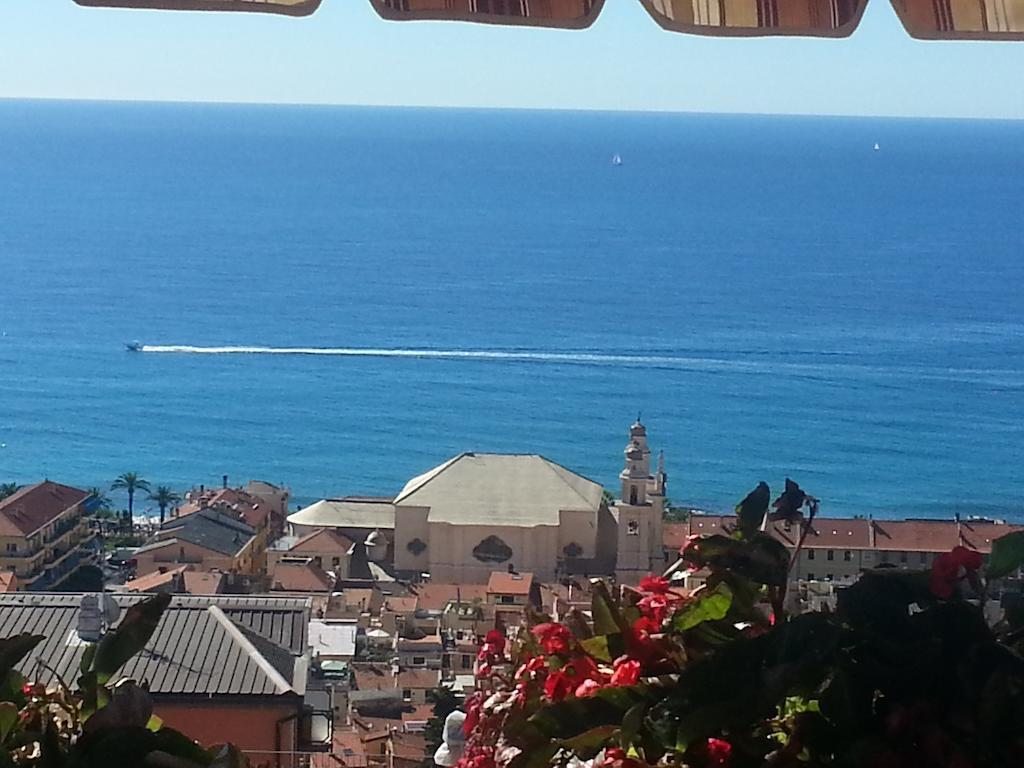 Pietra Preziosa Bed & Breakfast Pietra Ligure Buitenkant foto