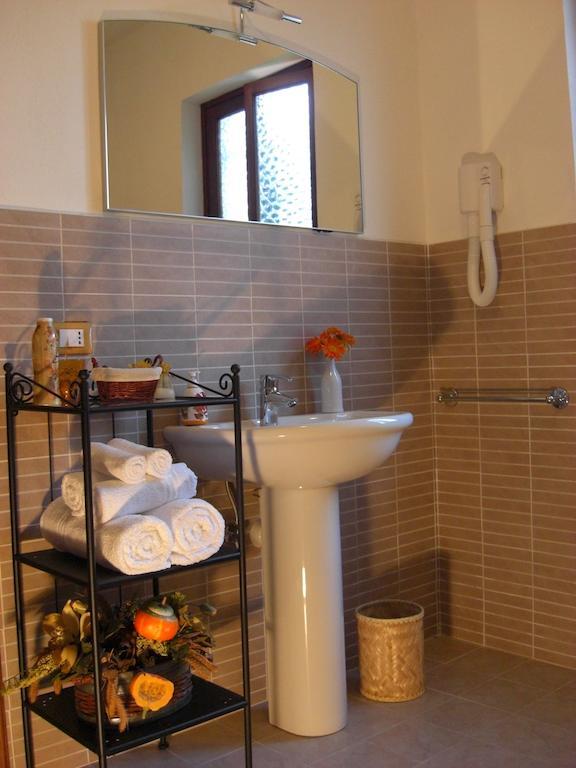 Pietra Preziosa Bed & Breakfast Pietra Ligure Kamer foto